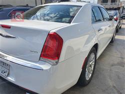 کرایسلەر 300